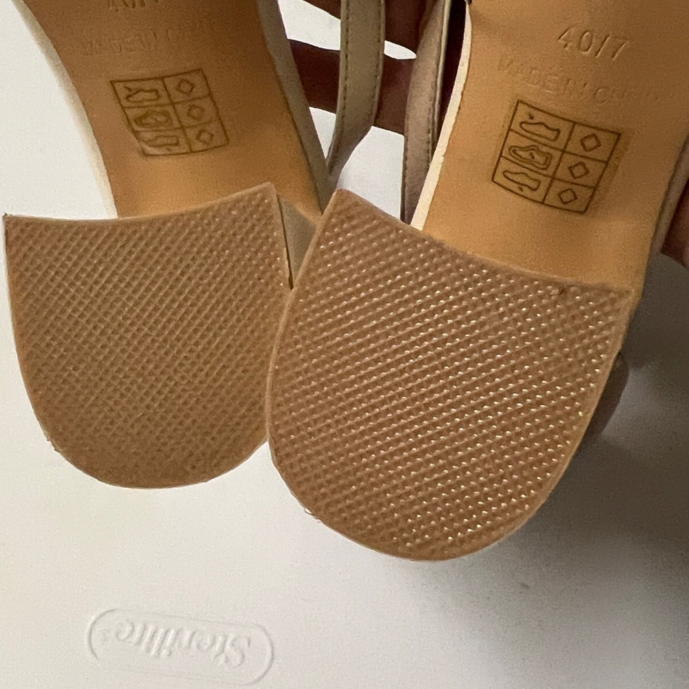 London Rebel Ivory Leather Block Heel Shoes | Bridal | Wide Fit | Size 9.5 Cream - Picture 9 of 9